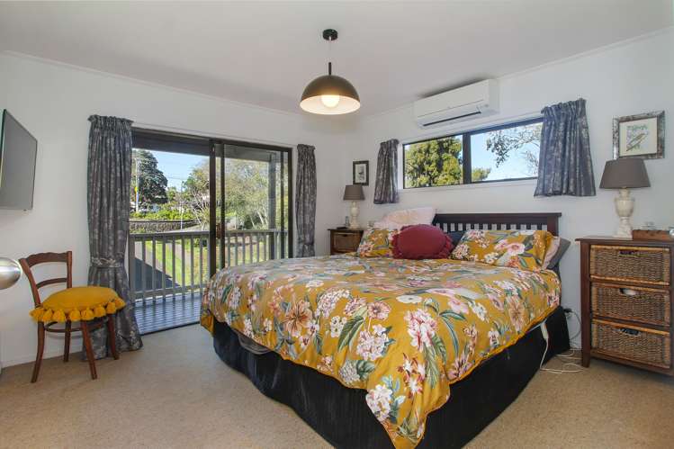 1/964 Beach Road Torbay_11