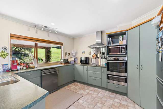 231 Valley View Road Otaika_4