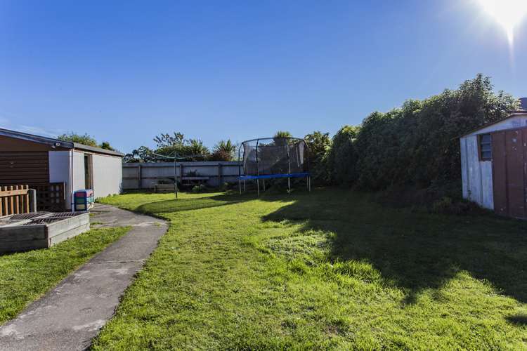 15 Pembertons Road Sefton_11