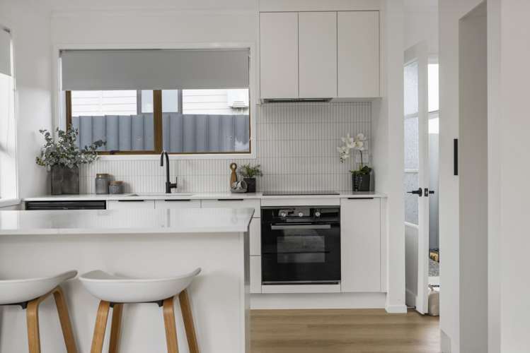 1/10 Statesman Street Henderson_2