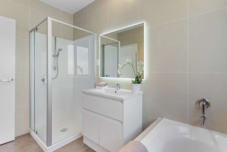 9 Soaring Bird Drive Takanini_16