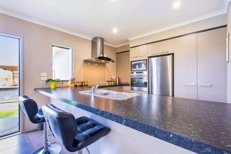 13 Woodcroft Way Pukekohe_3