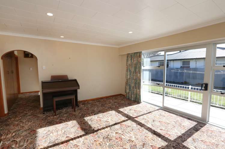 17 Walshs Road Allenton_15