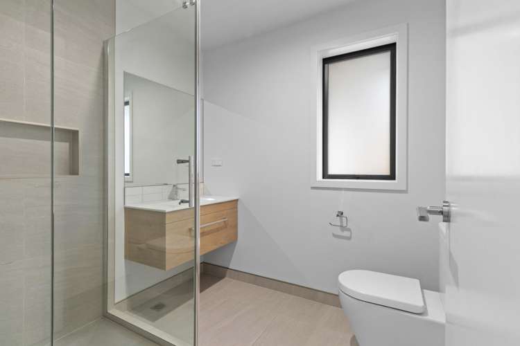7 Bourn Heath Drive 2612_12