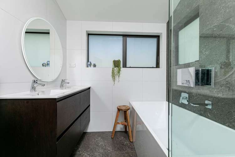 73 Penzance Road Mairangi Bay_39