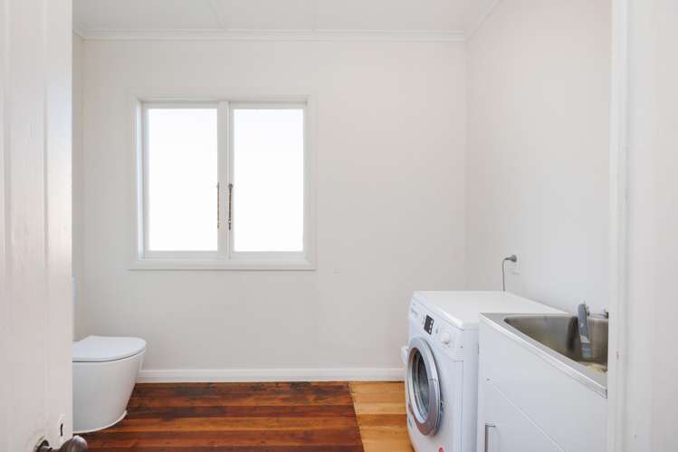 23 Ross Street Marton_24