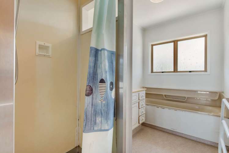 2/7 Ngaio Street Takapuna_15