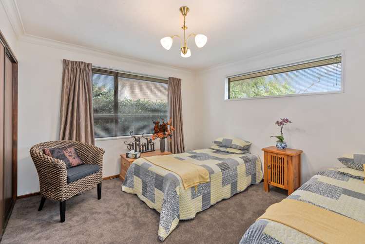 7 Regency Crescent Redwood_8