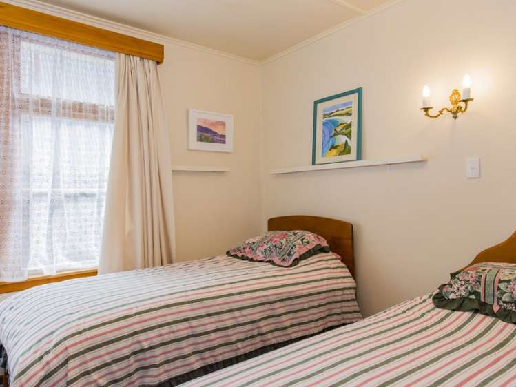 6 Cathedral Road Gore Bay_12