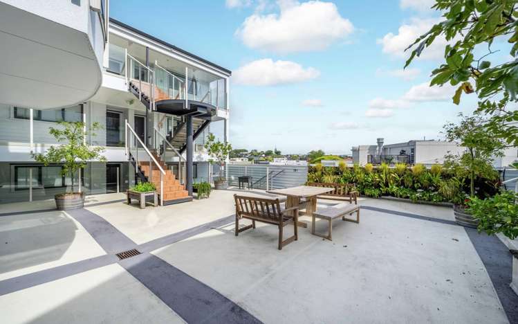 3/5 Cook Street Howick_5
