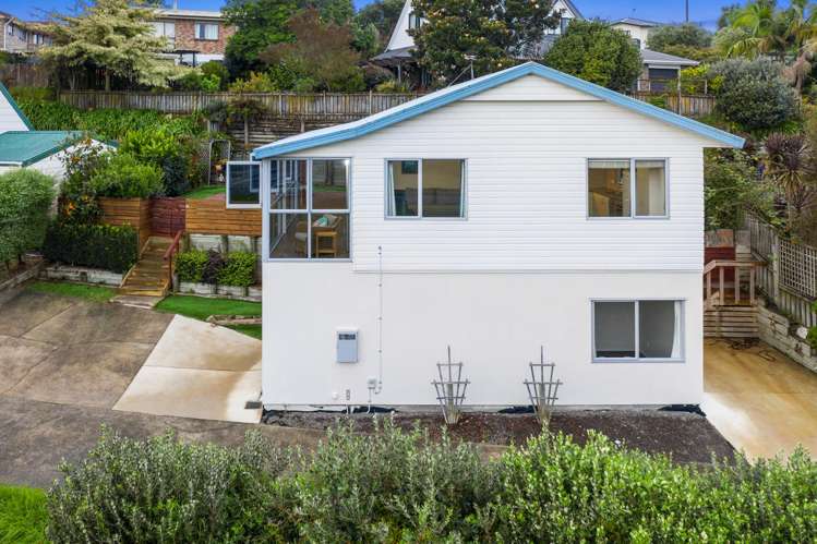 10 Poike Road Hairini_43