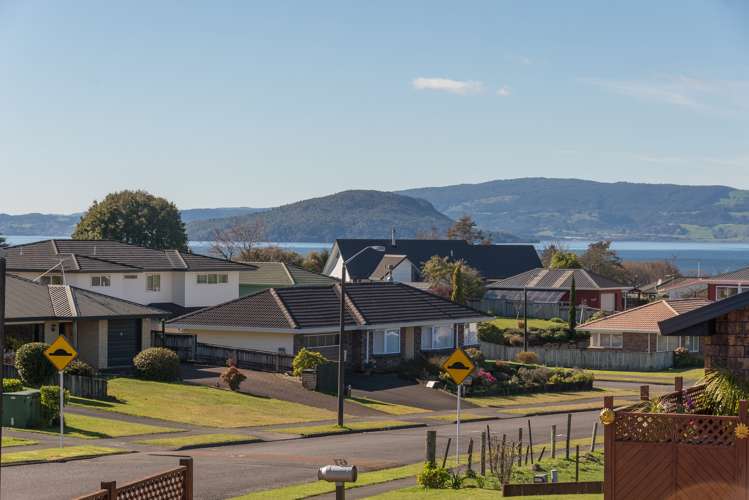 69 Hall Road Ngongotaha_10