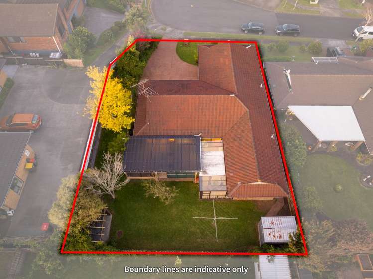 16 Saint Simon Place Botany Downs_21