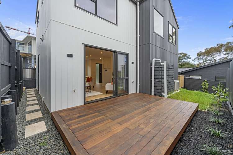 94 Takutai Avenue Half Moon Bay_12