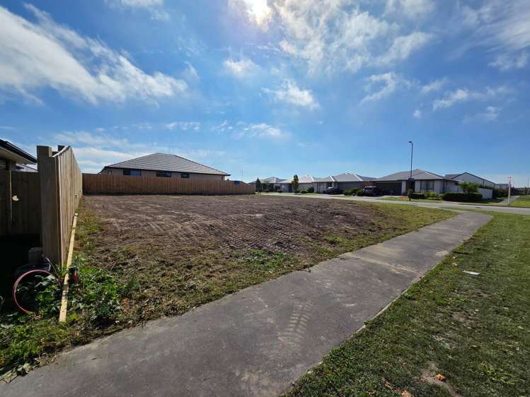 74 Sholto Duncan Crescent_0