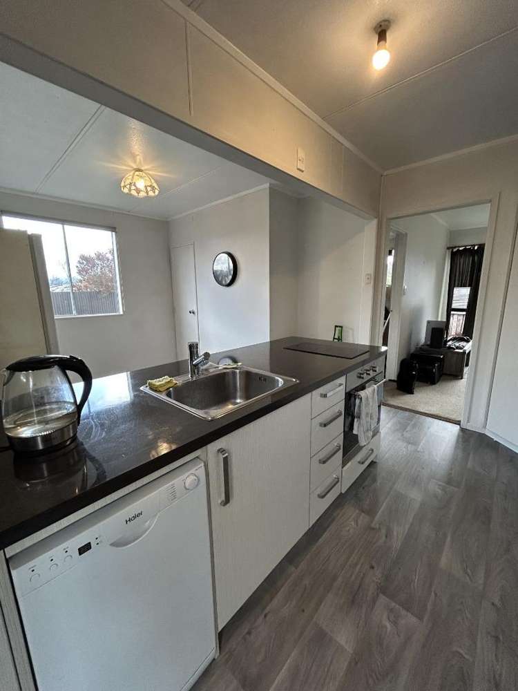 1/226 Chapel Street Solway_2