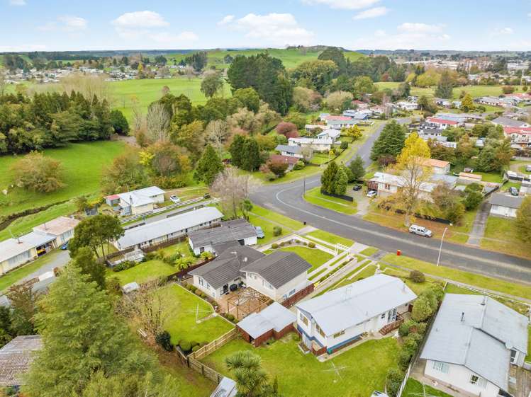 214 West Parkdale Street Tokoroa_20