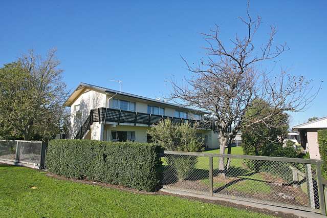 2 Douglas Street Lincoln_1