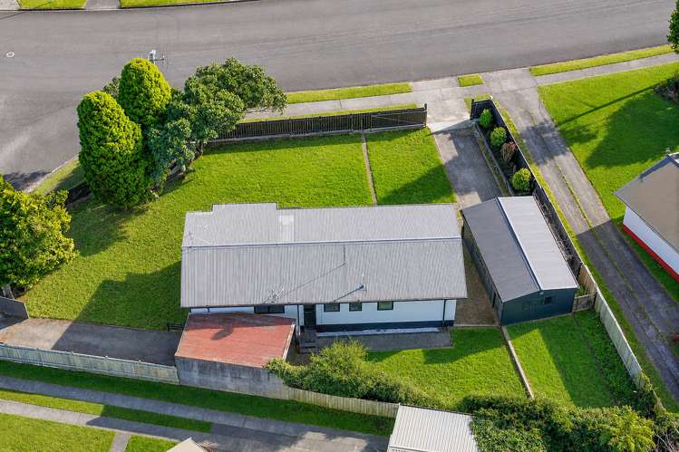 32 Gem Street Pukehangi_24