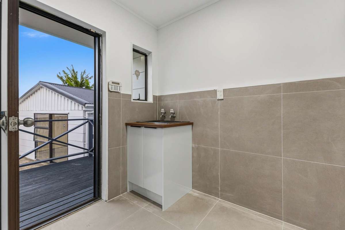 2/9 Maplesden Drive_1