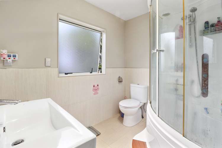 17 Waltham Street Henderson_15