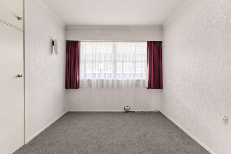 235 Kenilworth Road Mayfair_8