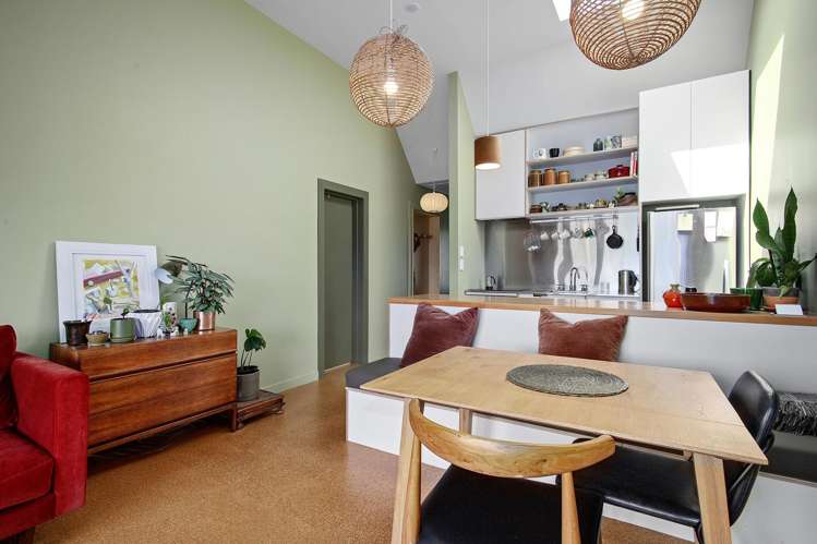 46/46 Hiropi Street Newtown_1