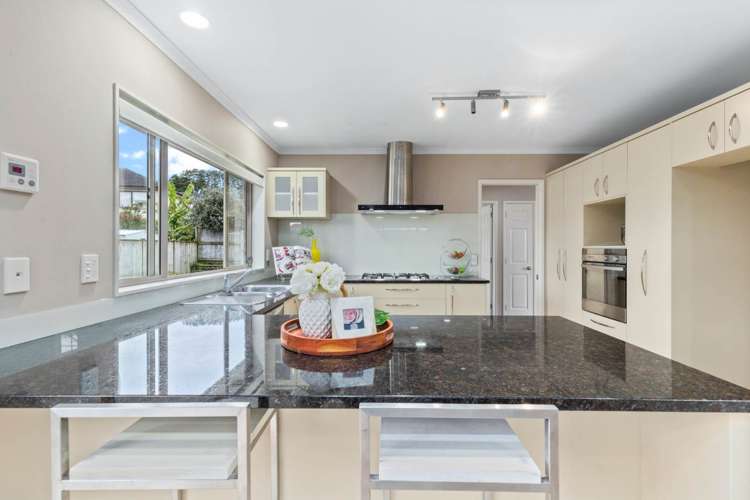 2 Woolaston Place Flat Bush_9