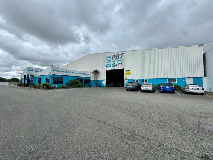 15 Downing Street Cloverlea_2