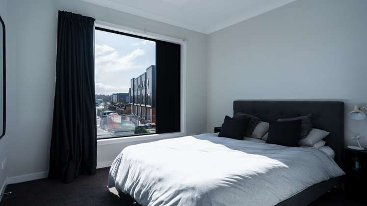 65 Glidepath Road Hobsonville_18