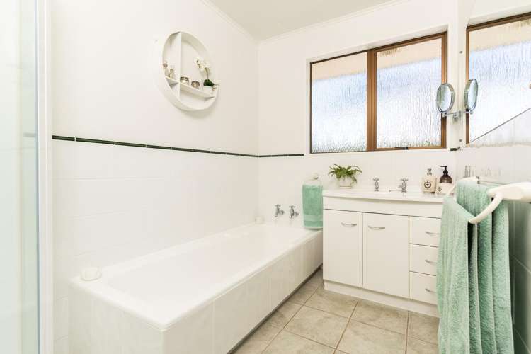 64 Cambrian Street Churton Park_12