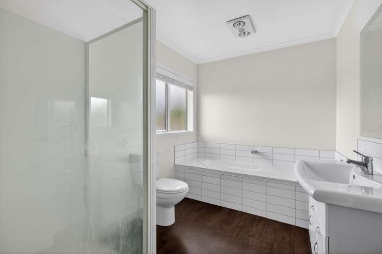 8 Davies Street Tawa_17