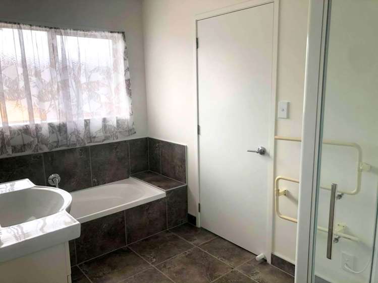 72 Ridgeway Drive Kamo_5