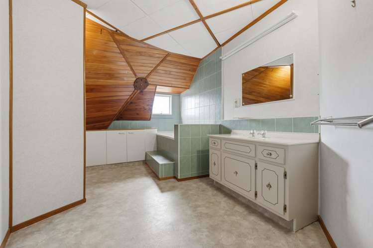 272 Sturges Road Henderson_17