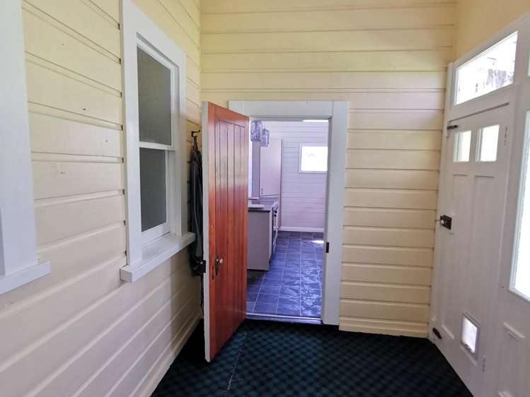 20 Makomako Street Pongaroa_18