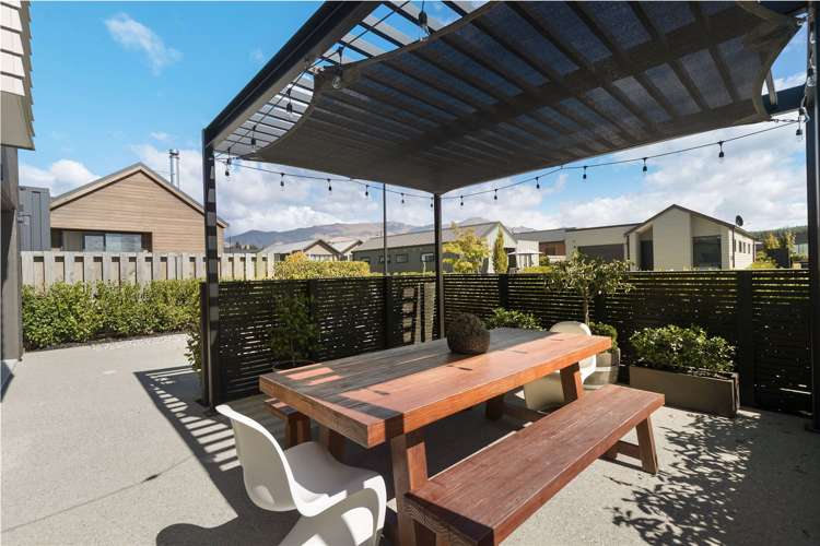 4 Leaning Rock Lane Wanaka_15