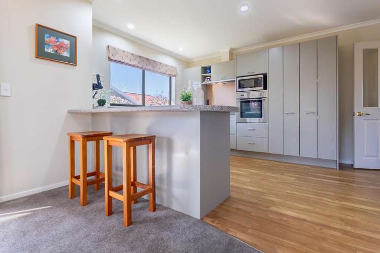 77 Guildford Drive Paraparaumu_1