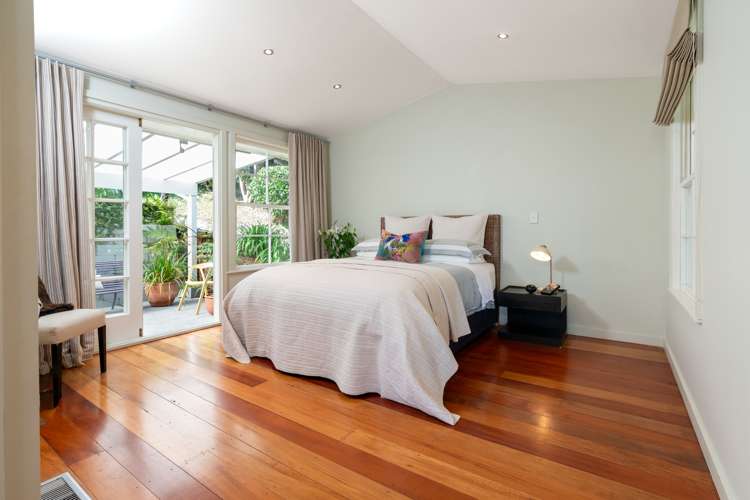 15 Taumaru Avenue Lowry Bay_22