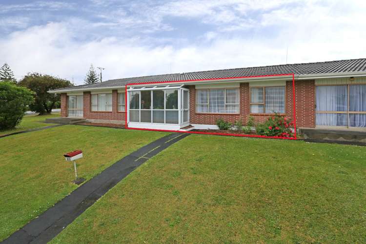 2/2 Vodanovich Road Te Atatu South_1