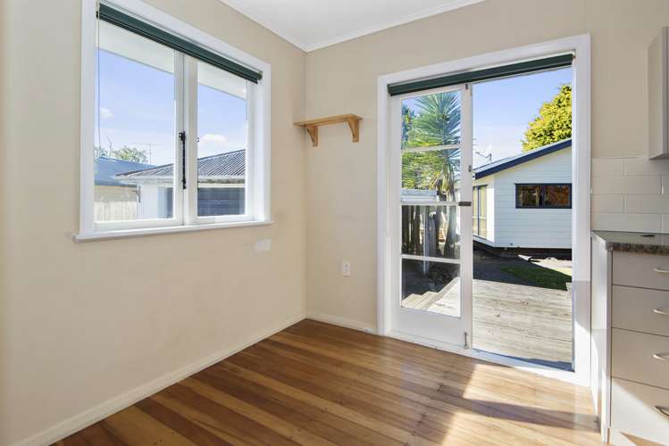 26 Sutton Crescent Papakura_10