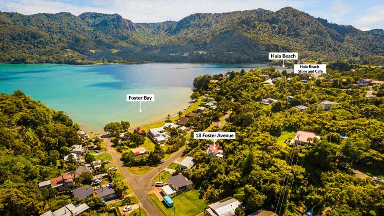 18 Foster Avenue Huia_17