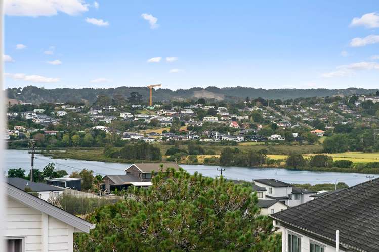 21 Ascension Crescent Orewa_24