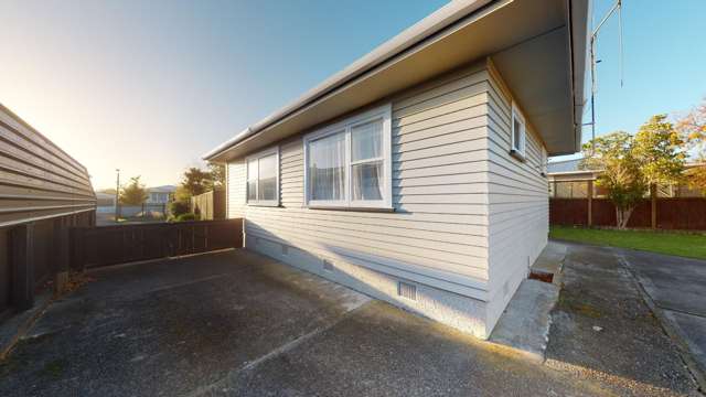32 Holdsworth Avenue 10929_1