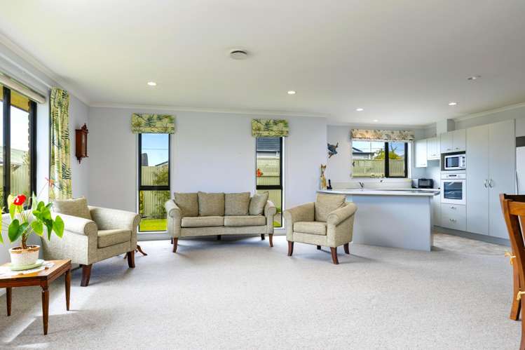 10A Brian Bary Street Redwoodtown_9