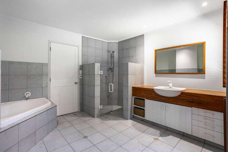 173 Puke Road Kumeu_26