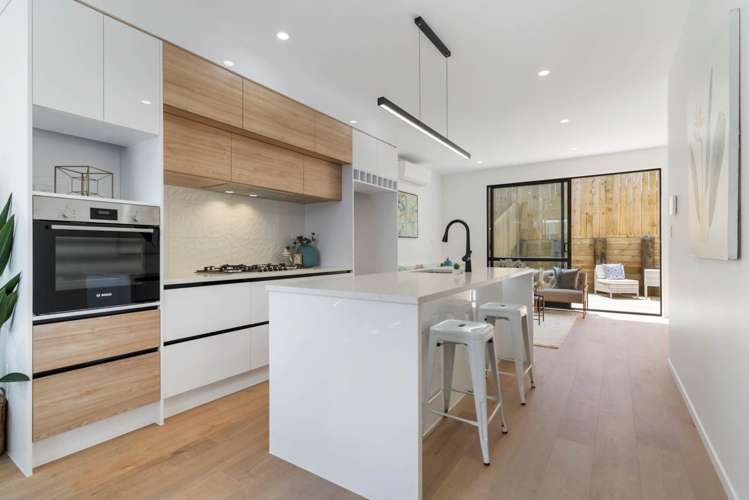 13b Tonkin Drive Sunnynook_6