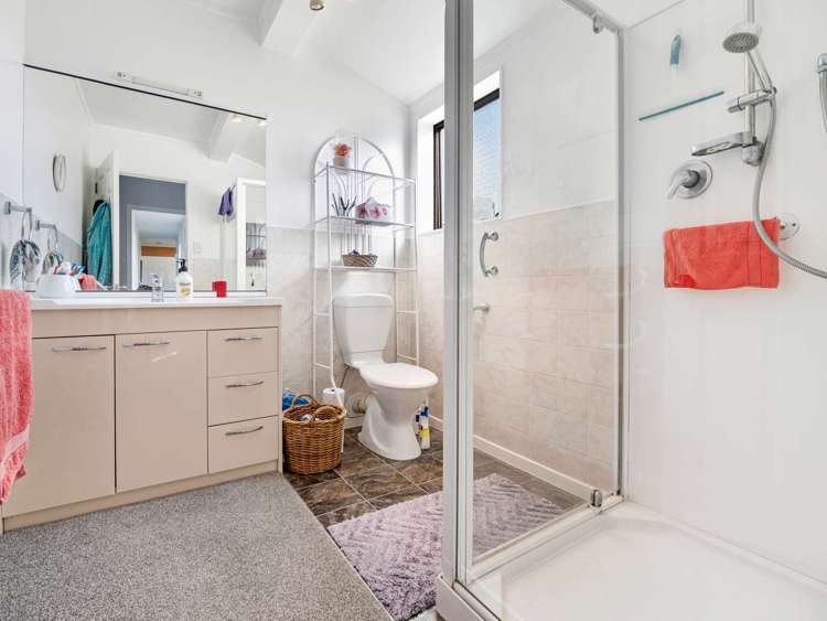 52 Racecourse Road Waiuku_19