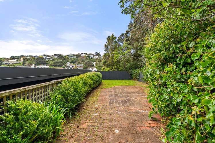 11 Cavendish Square Strathmore Park_18