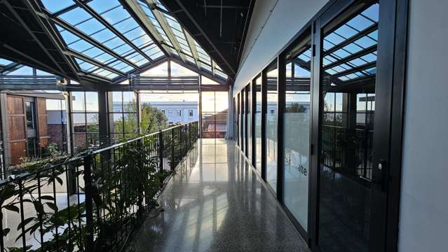 Premium office in the Atrium