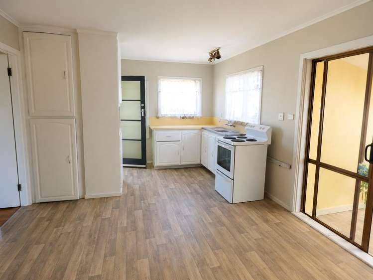 16 Mail Avenue_3